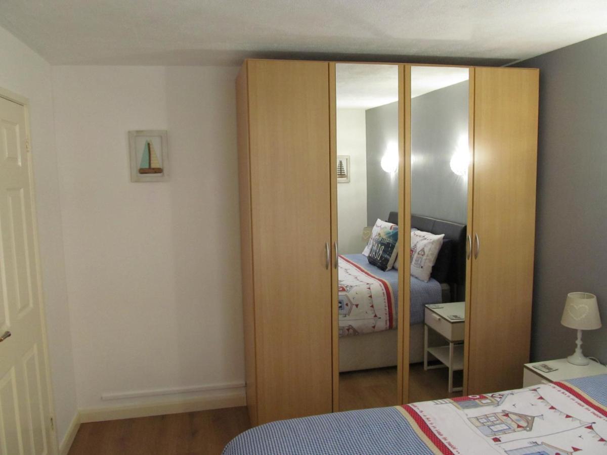 Family Guest Suite In Cheselbourne ドーチェスター エクステリア 写真