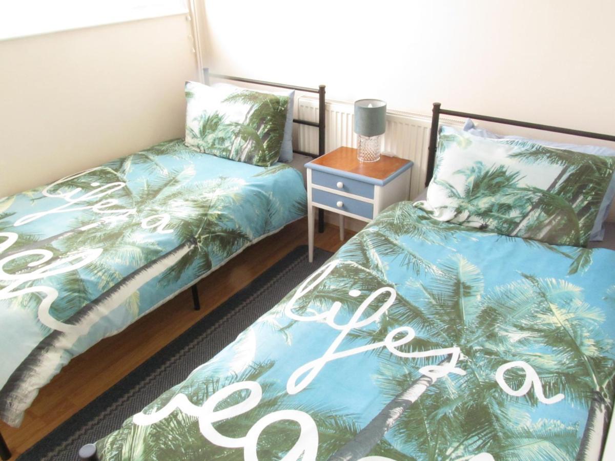 Family Guest Suite In Cheselbourne ドーチェスター エクステリア 写真